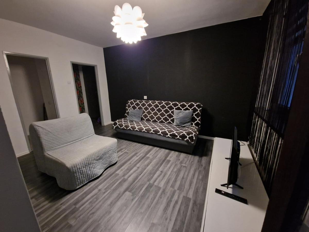 Apatrament Jagielonska Appartement Legnica Buitenkant foto